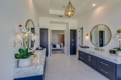 Master Bathroom Makeovers